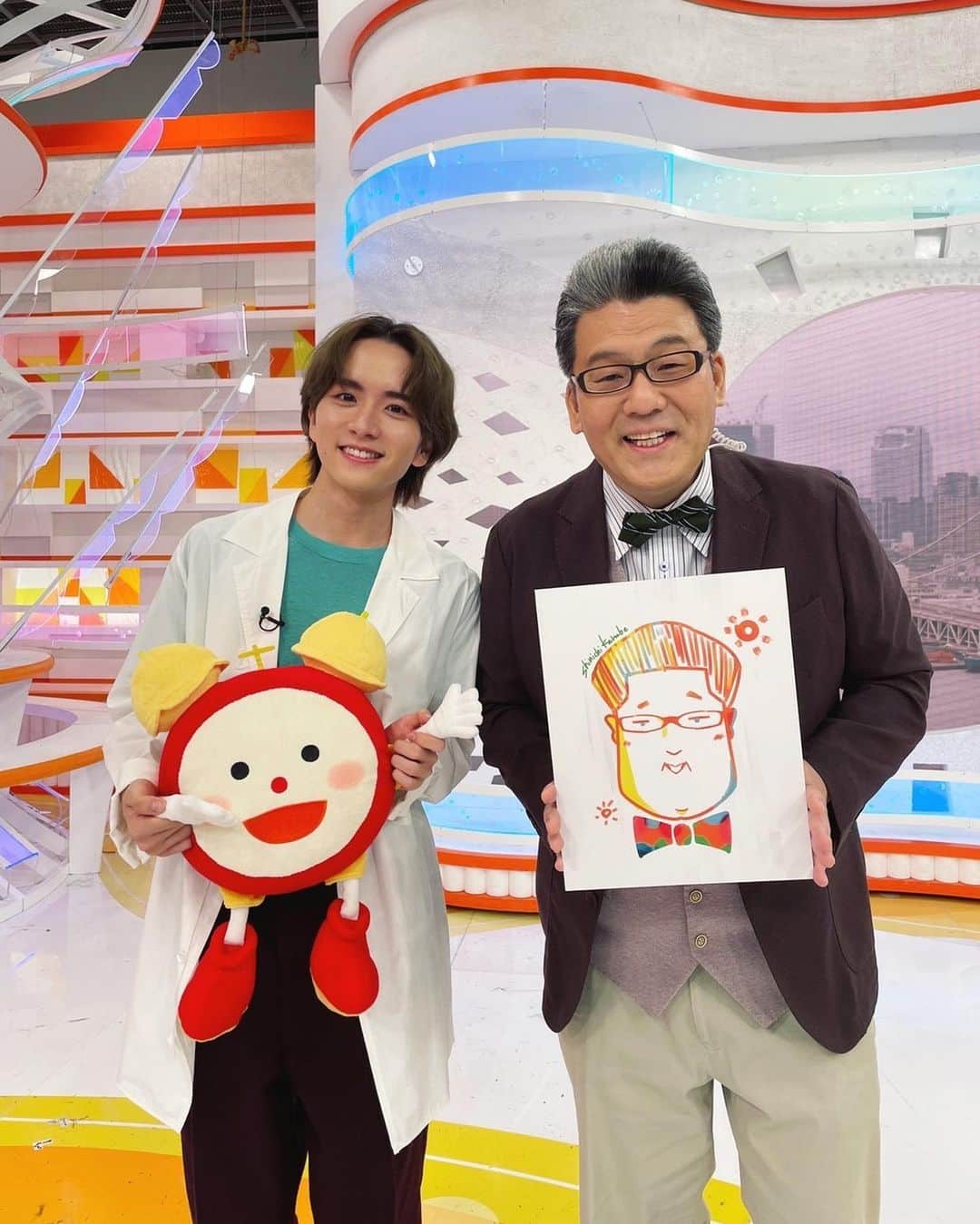 のインスタグラム：「ご覧くださった皆さまありがとうございました。 これから1ヵ月よろしくお願いいたします☀️  そしてガンバレルーヤのお二方、お忙しい中ありがとうございます… 嬉しすぎて一瞬時が止まりました。 次は実際にお会いできますように…  #放送後に軽部さんと #夜行性爽やかイケメン」