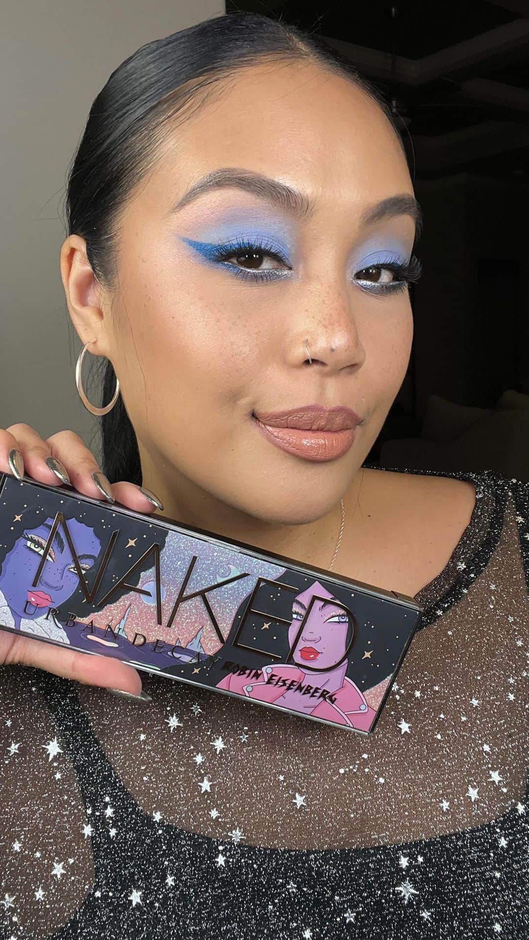Macy'sのインスタグラム：「Watch LIVE as @urbandecaycosmetics makeup artist shows you how to create a cosmic alien super star inspired look through an exciting Halloween inspired tutorial」