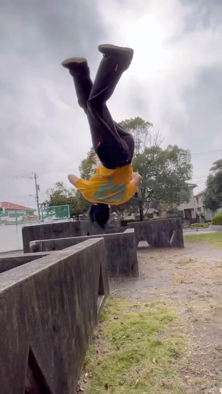 泉ひかり（パルクール）のインスタグラム：「15sec line for #kotcfall22 @tempestfreerunning. Finally, I start to use a full twist for my flow.😂⁡ ⁡⁡ ⁡⁡⁡⁡#parkour #parkourgirl #girlspower #girlparkour #freerunning #parkourgirls #seeanddo #traceuse #traceur #running #training #jump  #activity #movemet #traceuselife #lache #パルクール #パルクール系女子 #女子トレーサー #フリーランニング #トレーニング #趣味  #フィットネス #跑酷」