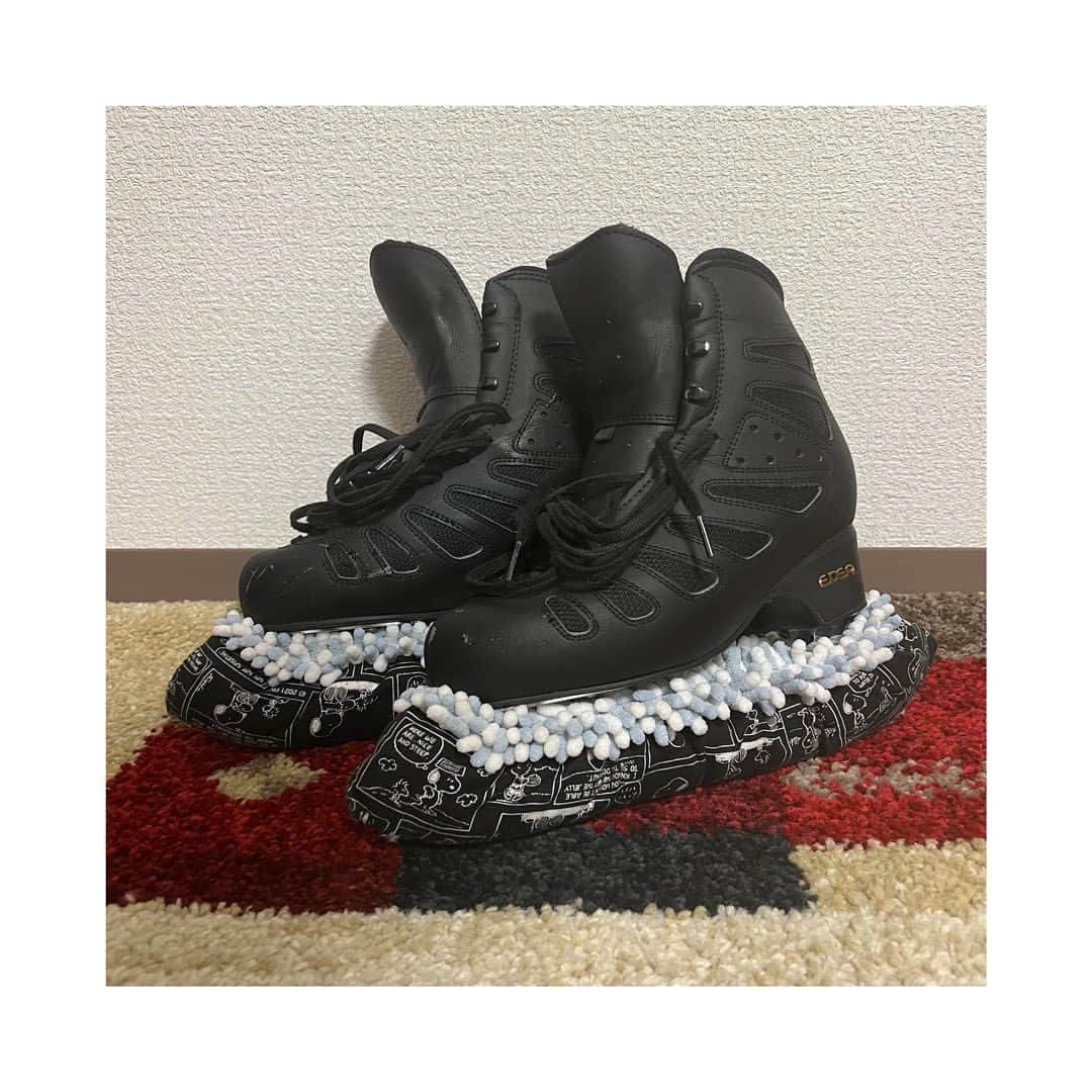 鍵山優真のインスタグラム：「. ご報告です。 . いつもたくさんの応援ありがとうございます。 . 先ほど記事などで情報があったとおり、今回グランプリシリーズは怪我の完治に至らず欠場する判断をいたしました。 . 7月下旬頃に負った左足首の怪我で、試合の出場は困難と診断されました。 . Japan Openに続いての欠場となり皆様にはご心配をおかけしております。 . 引き続き治療に専念して怪我をしっかりと治し、全日本選手権では万全な状態で演技ができるように頑張ります。🙏」