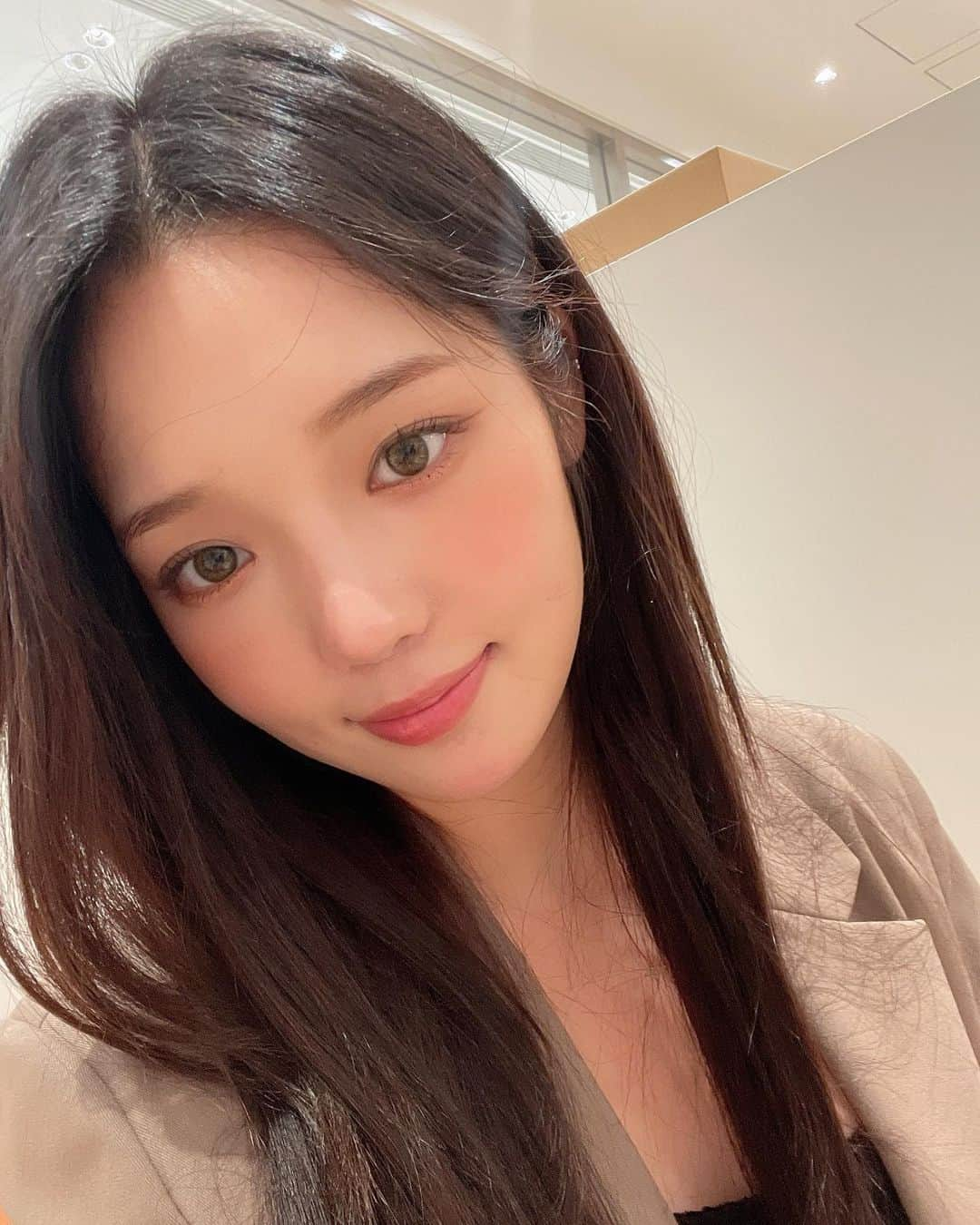 Mnetさんのインスタグラム写真 - (MnetInstagram)「언제나 커피 뇸뇨묨 #지선」10月14日 20時08分 - officialfromis_9