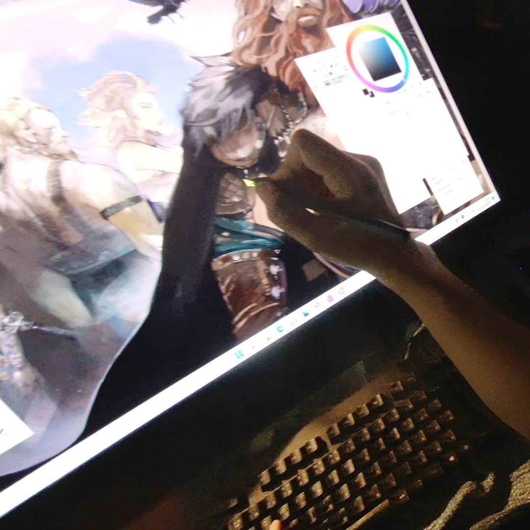 石田スイさんのインスタグラム写真 - (石田スイInstagram)「@SantaMonicaStudio　@PlayStation  ＧＯＷ最新作、ゴッドオブウォーラグナロクに 力添えできることを光栄に思います！  神々トール一族を漫画と絵画的なタッチで表現しました。  "God of War Ragnarok" I drew a family portrait of the Thor clan Expressed in comics and classical paintings!  #GodofWarRagnarok」10月14日 22時20分 - ishida_____sui