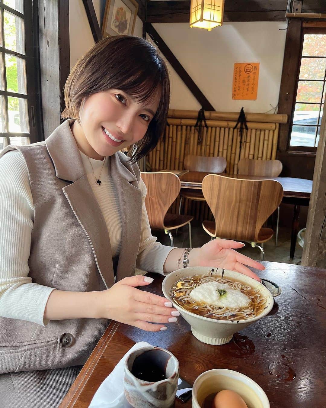 望月りさのインスタグラム：「先日の両親と愛犬との那須旅🍎🐶」