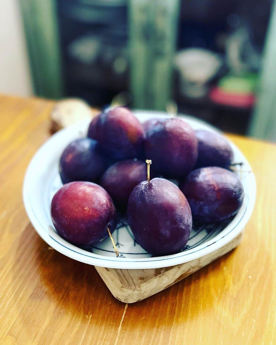 team_omotesandoさんのインスタグラム写真 - (team_omotesandoInstagram)「It remains me the lovely time at coffee shop in Yoichi🥰  #littlehappiness #littleappreciationpost #littlethankyou #coffeestandbyshizuku #coffeeだけでもまた余市に行きたい」10月15日 14時55分 - team_omotesando