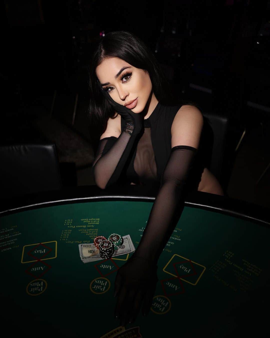 のインスタグラム：「Im all in… I bet on myself 🎶🧿♠️」