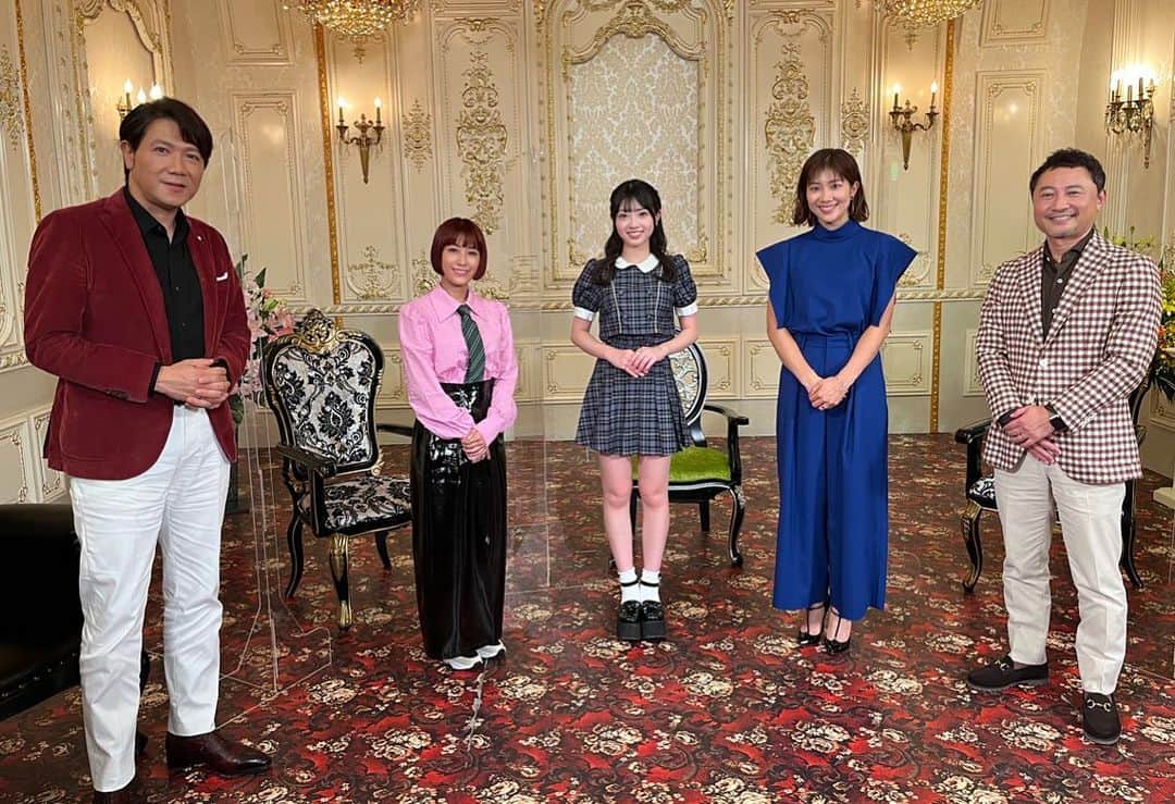 のインスタグラム：「明日16時放送 テレビ東京　 未来スクリプト　世界を変える「物語」のチカラに出演します！ 皆さんナラティブってご存知ですか？ とっても興味深い内容でしたので是非ご覧ください🥰☝️  左からMC別所哲也さん IMALUさん　小浜桃奈さん 本田哲也さん  #テレビ東京 #未来スクリプト #ナラティブとは」