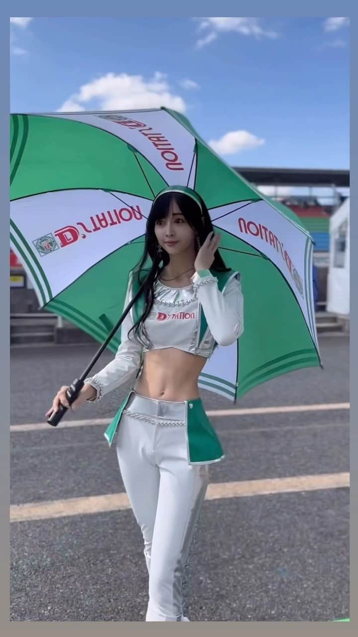 のインスタグラム：「. . . . . おやすみなさい⛱ . . . #dstation #dstationracing #dstationフレッシュエンジェルズ #racequeen #レースクイーン #シネマティック #iphone14pro」