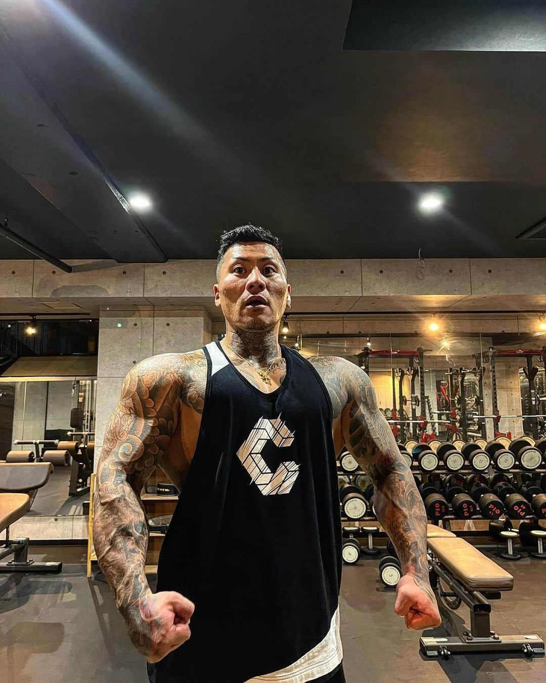 中村直輝さんのインスタグラム写真 - (中村直輝Instagram)「#training #fitness #gym #workout #kintore #bulk #diet #fitnessmotivation  #tattoo #japanesetattoo #筋肉 #パーソナルトレーナー   202.8lbs」10月15日 23時17分 - _naokinakamura_