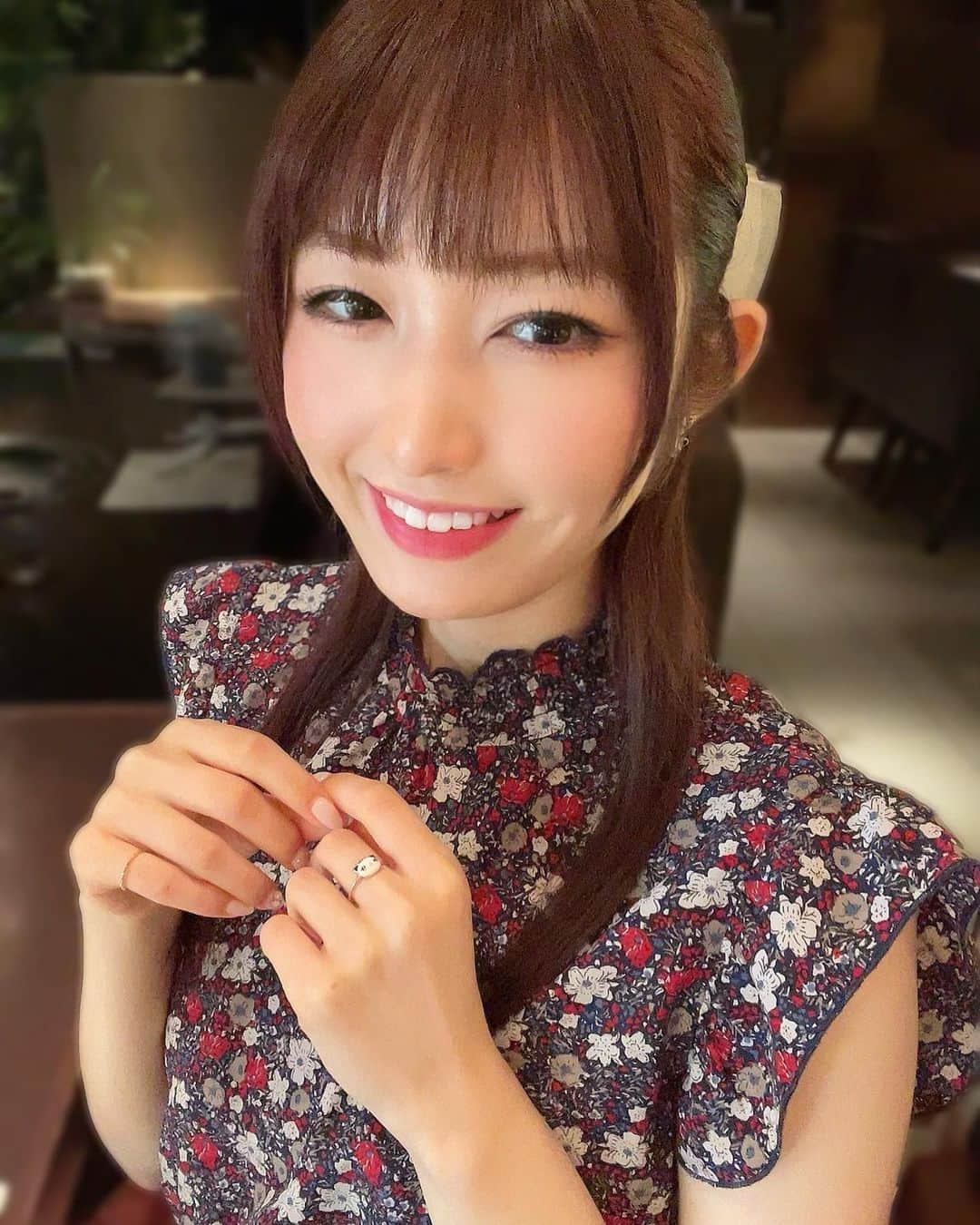 美音咲月さんのインスタグラム写真 - (美音咲月Instagram)「🍓 おはよ。 こわい夢みちゃったからコメントください👻 ・ ・ ・ #おはようございます #日曜日 #Sunday #ワンピース #ハーフアップ #りぼん #👻」10月16日 7時58分 - satsuki_miwa