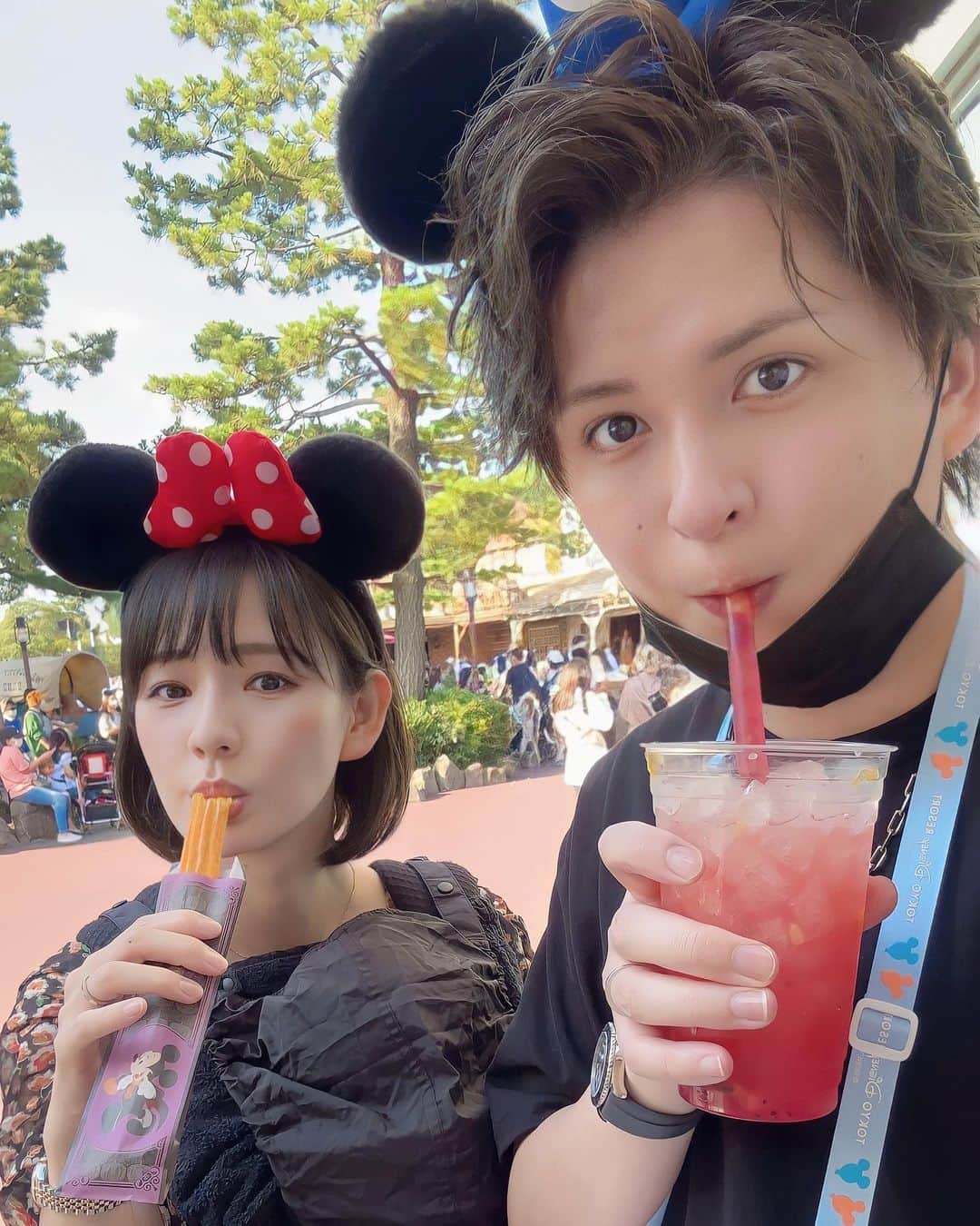 永棟安美のインスタグラム：「ひたすら食べちゃうよね🙄🍴 ⁡ #食欲の秋ですね #ディズニーランド #もうすでに行きたい #🐭🏰 #tdl」