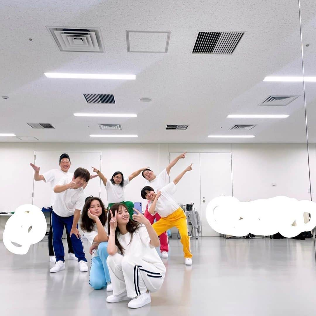 横田真悠のインスタグラム：「今夜19:58~ イッテQ秋の2時間SP🎀 この度、夢菜ちゃんとダンス部に入部させて頂きました！ 是非ご覧下さい~よろしくお願いします🤍🤍🤍」