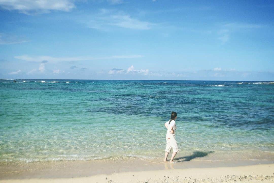トラウデン直美さんのインスタグラム写真 - (トラウデン直美Instagram)「青い空！青い海！最高！  #奄美大島」10月16日 16時21分 - naomi_trauden_
