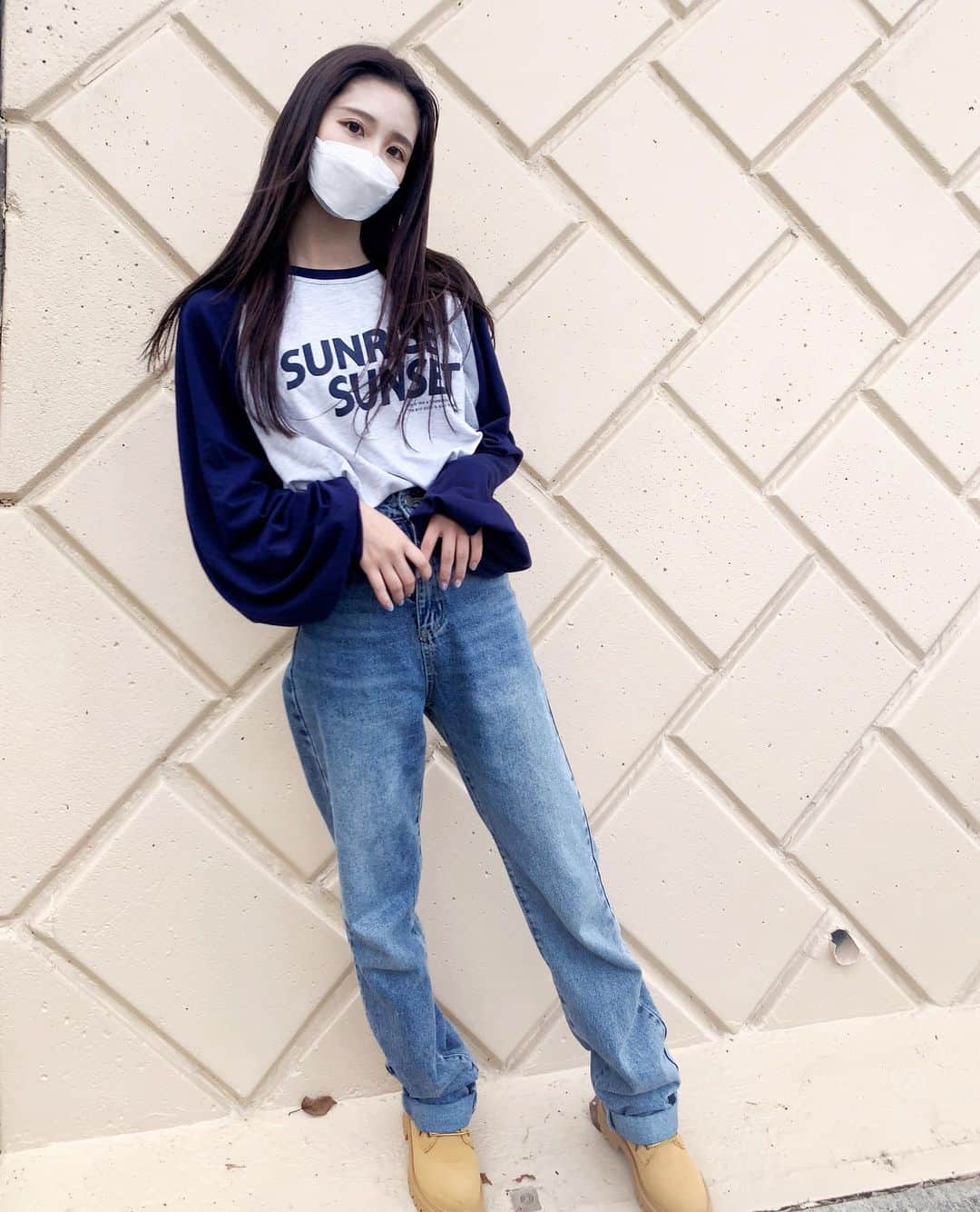 のインスタグラム：「ダボ服ってやっぱり楽🙂 寒いのは嫌！」