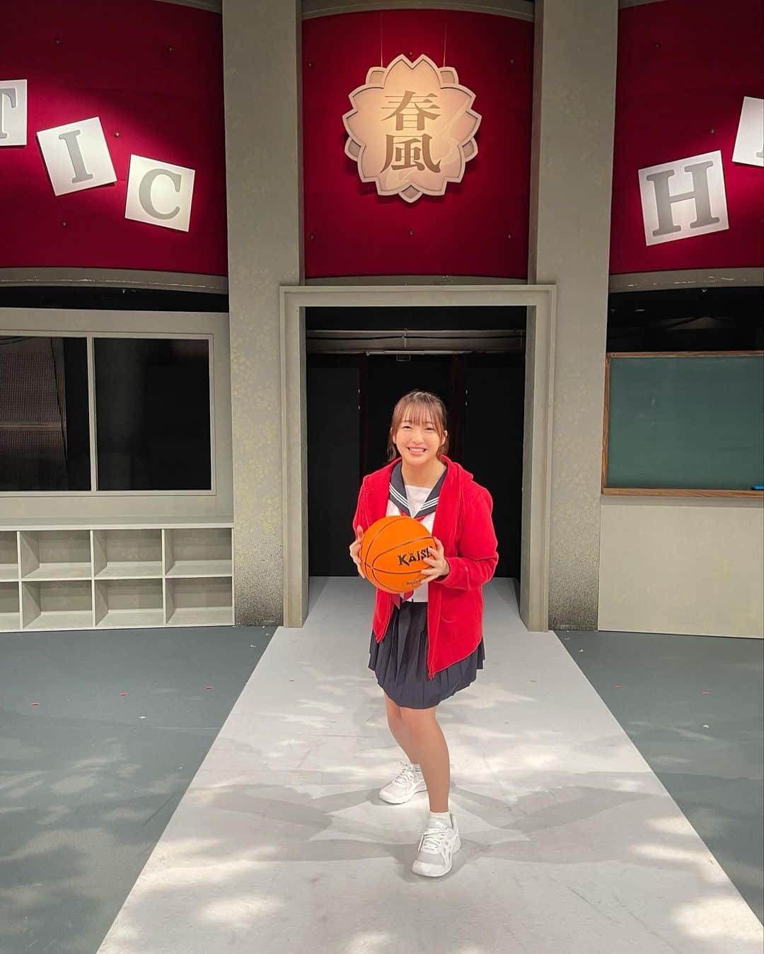 田島芽瑠さんのインスタグラム写真 - (田島芽瑠Instagram)「春風高校無事に卒業しました🌸  応援してくださった皆様本当にありがとうございました。鈴木裕美としてこの学校の生徒になれて幸せでした☺️  みんなみんなありがとう！！！」10月16日 16時46分 - meru_chan_official