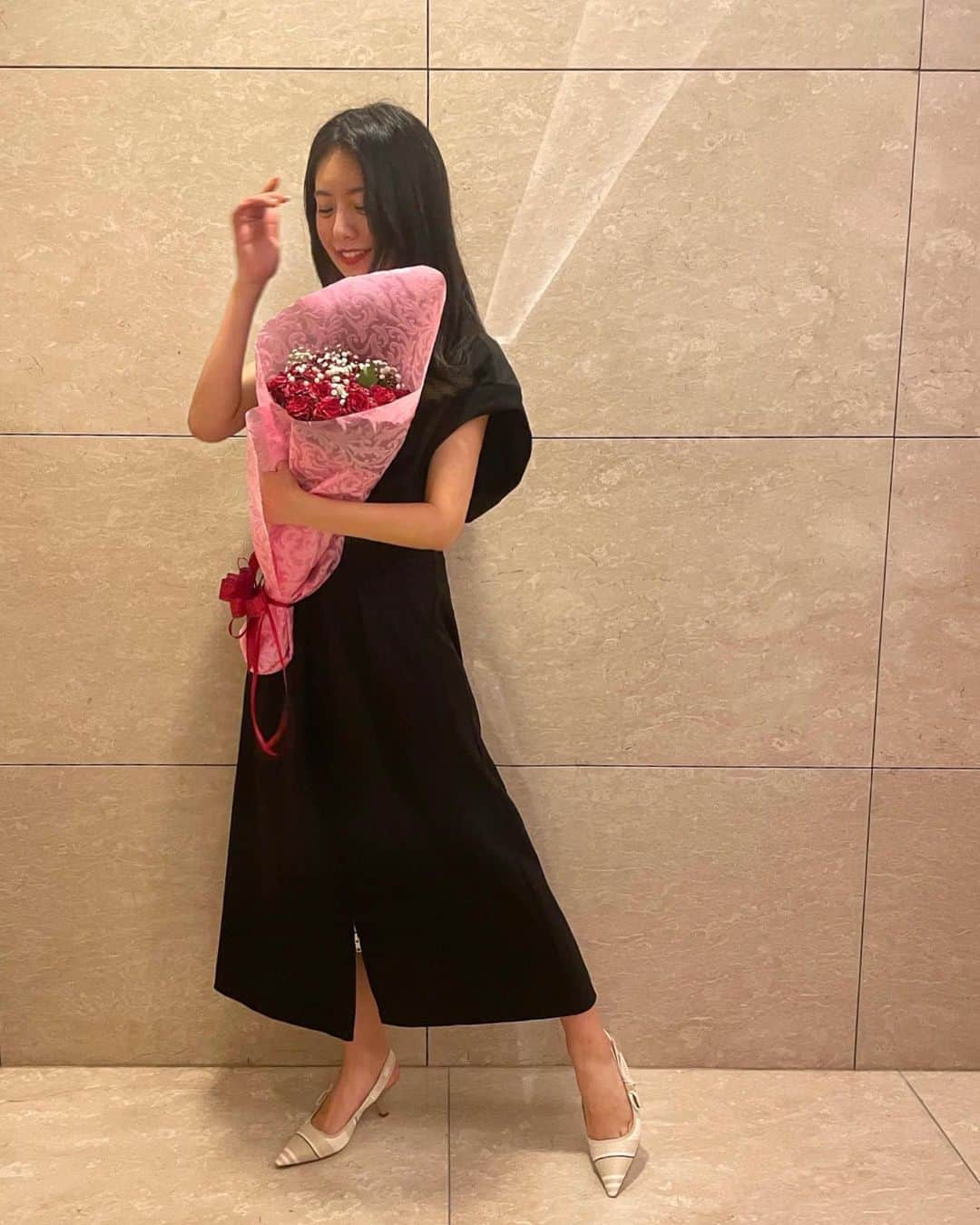 白戸ゆめのさんのインスタグラム写真 - (白戸ゆめのInstagram)「💝 . 大好きな人たちから素敵なお祝いを🥂 遅ればせながら、ありがとう❤️ . #撮影環境により画質はまちまち #逆光 #誕生日」10月16日 17時03分 - yumeno.s_