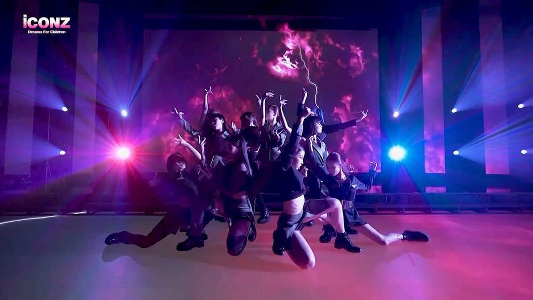 Ruuのインスタグラム：「@iconzgirls_official | Final Mission   KISS & CRY -Dance Track-  Produced by ØMI & ZERO (YVES&ADAMS)  Arrangement by ZERO (YVES&ADAMS)   Another work of Choreography by myself. Check out the powerful girls performance on their last mission ❤️‍🔥  #iconz_girlsgroup」