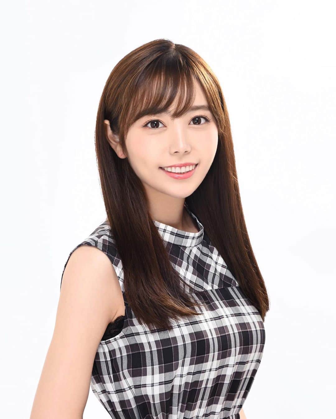 のインスタグラム：「いつもへっぽこな私をあたたかく見守ってくださり、また応援してくださり、本当にありがとうございます。  この度、セントフォース ( @centforce.official )に所属して大好きなアナウンサーのお仕事を続けさせていただけることになりました。  少しずつにはなりますが、また皆さんのお目に、そしてお耳にかかれるよう頑張っていく所存です。  引き続き、よろしくお願い致します✨  #セントフォース #アナウンサー #辻満里奈」
