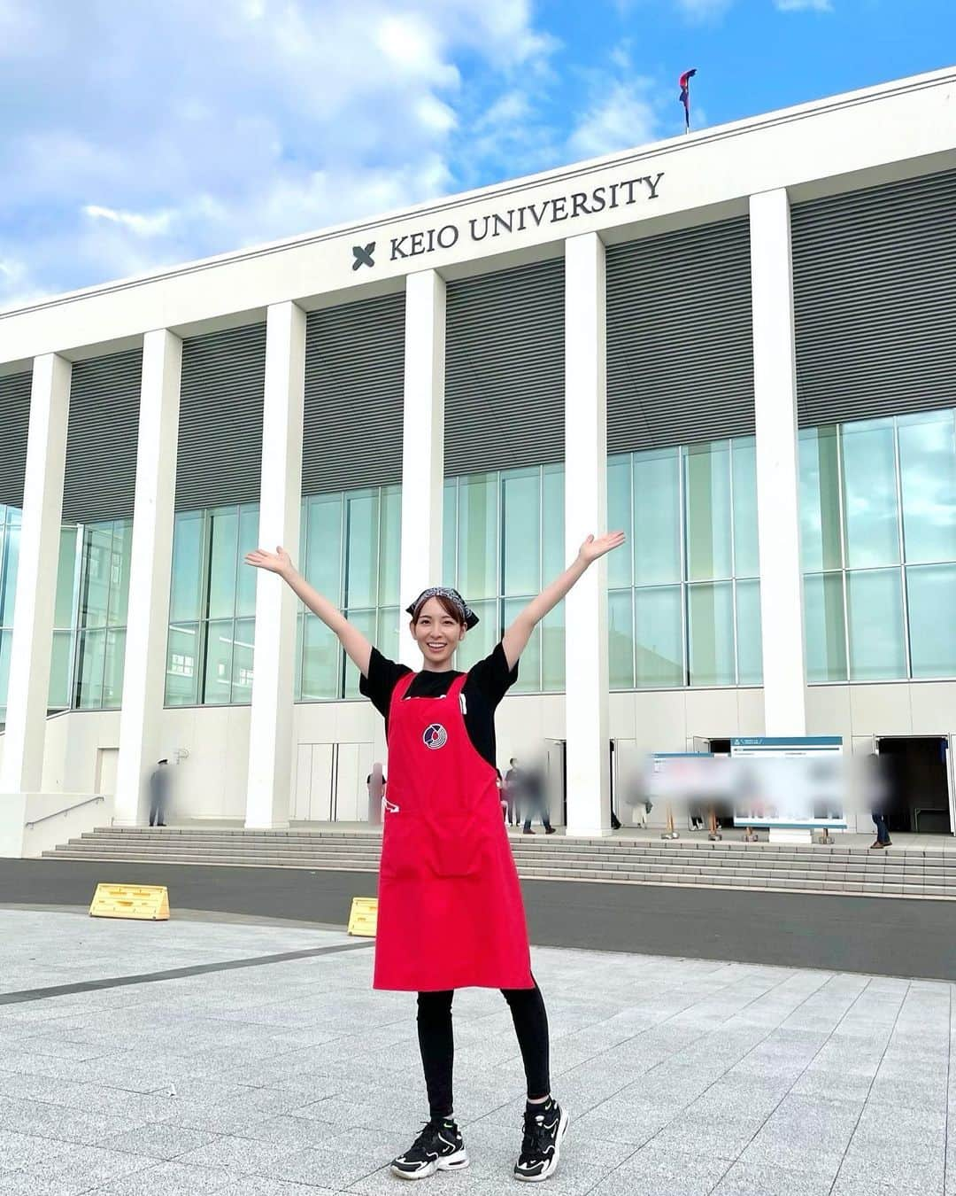 今井麻椰さんのインスタグラム写真 - (今井麻椰Instagram)「慶應連合三田会大会に、初出店させていただきました🦑✨ この姿で大学に戻ってくるとは、全く想像もしていませんでした。笑  私はSFCだったので、日吉キャンパスとは無縁でしたが、これはなんとも不思議な感覚です🥲🙏  この機会と出会いを大切に、これからも日々頑張ります❤️  #いかめし #いかめし阿部商店」10月16日 19時48分 - maya_imai_124