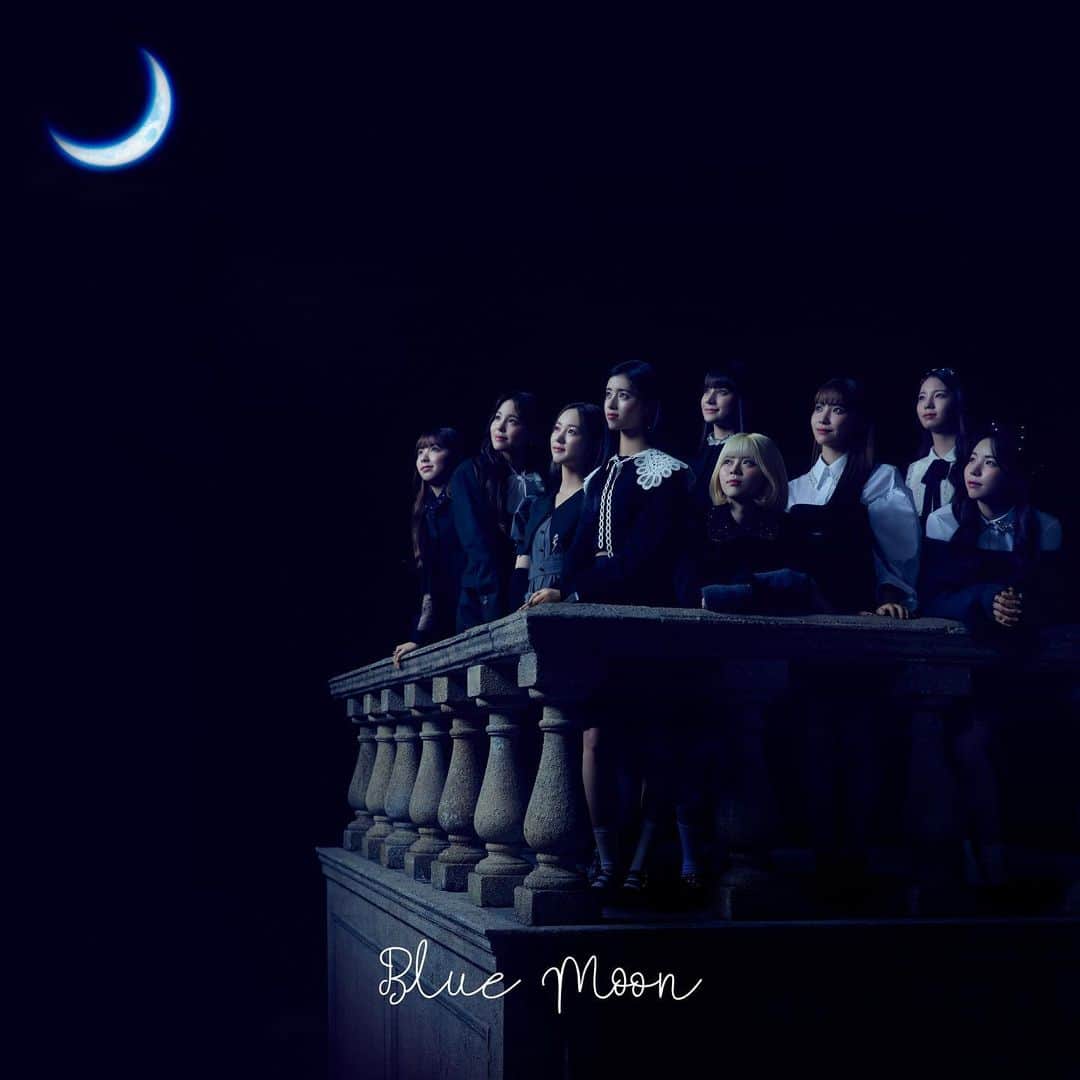 Niziさんのインスタグラム写真 - (NiziInstagram)「NiziU 4th Single 『Blue Moon』 2022.12.14 Out  Original Edition Jacket disclosed  #NiziU #ニジュー #니쥬 #WithU #NiziU_4thSingle #Blue_Moon」10月16日 20時03分 - niziu_info_official
