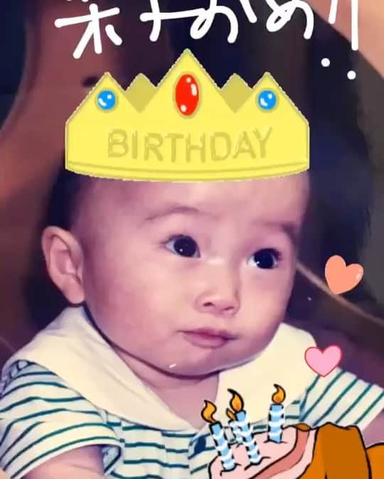 本橋菜子のインスタグラム：「遅くなりましたが… 10月10日で29歳になりました🎂 お祝いして下さった皆さま、ありがとうございました！ 　 誕生日だから特別にこんな写真を公開😛 　 恐らくわたし史上最強の上目遣いをしたあの日からこんなに大きくなりました。 （1枚目、自分で加工したわけじゃないですよ。笑） 　 ここまで育ててくれた両親とこれまで出会った全ての人たちに、感謝感謝です。 　 バスケット選手として、1人の人間として これからも成長していけるように頑張ります。 　 #開幕戦まであと5日  #みんなきてね❤️」