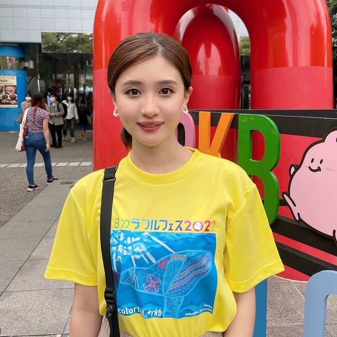 のインスタグラム：「RKBカラフルフェス2022 来てくださった皆様ありがとうございました❤️ これから写真を少しずつ投稿します！ #rkb#rkbカラフルフェス2022#rkbカラフルフェス#福岡#アナウンサー#本田奈也花」