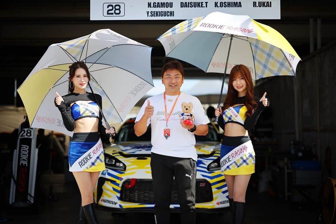 日南まみさんのインスタグラム写真 - (日南まみInstagram)「. #スーパー耐久 Rd.6岡山戦 決勝日💙  私たちが応援する、 28号車ORC ROOKIE GR86 CNF Concept は無事完走しました👍🏻✨  皆さん沢山の応援ありがとうございました♪ 次戦最終戦も #ROOKIERacing への 応援よろしくお願いします📣  撮影：三橋仁明 / N-RAK PHOTO AGENCY  #PhotobyNoriakiMitsuhashi #三橋仁明 #三橋仁明カメラマン」10月16日 21時12分 - _maaamiy_