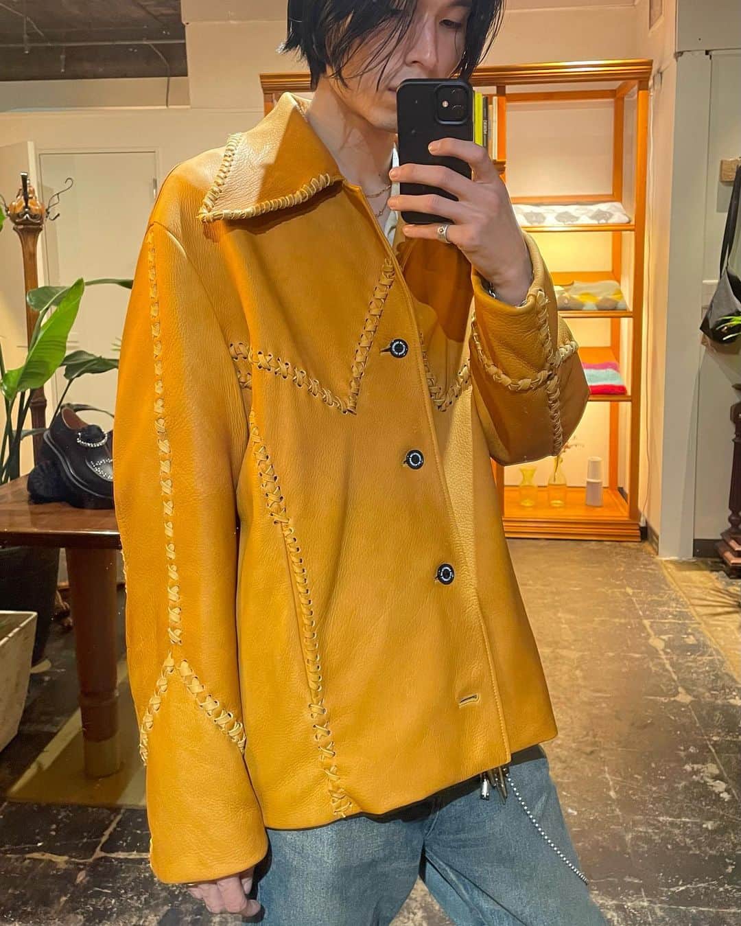 田口隼人のインスタグラム：「@dairiku AW22 ヘビーアウターが続々とデリバリーしてます💁‍♂️ #dairiku #falman」