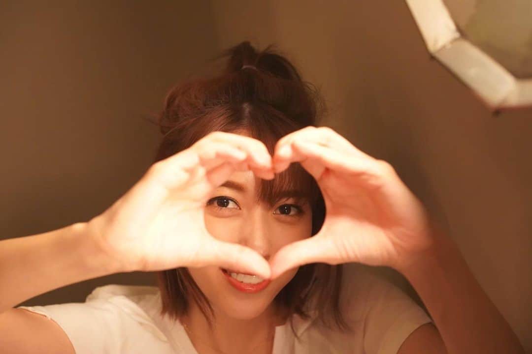 秦瑞穂のインスタグラム：「.  おっはよーーーー  今日も一日がんばるぞ😊🌸  皆さんも素敵な一日を✨  .  #秦瑞穂 #follow #me #followme #japanesegirl #asiangirl #japan #粉我 #泳衣 #偶像 #インスタグラビア #gravure #instagravure#sexy#style#셀카놀  #フォローミー #グラビア#gm」