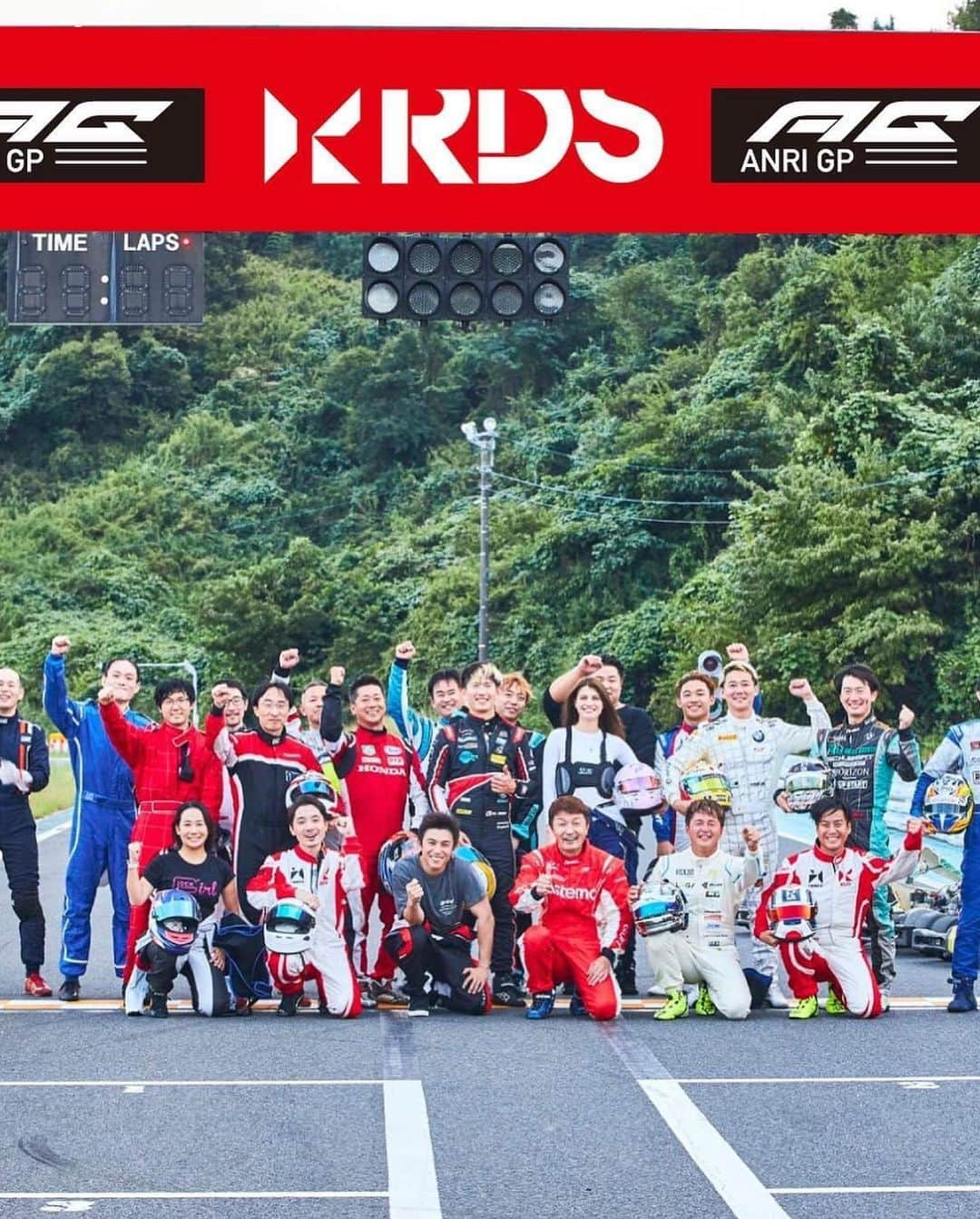 本山哲さんのインスタグラム写真 - (本山哲Instagram)「ANRI GP2022 参加者が一日中カートで楽しく遊ぶ運動会だった☺️ 金石さんと遊べたのも良かった。 ヒカルに負けてマギーに抜かれたけどアンリには勝てた笑  レース後にはみんな笑顔で会話し合うのが印象的でした。 お世話になった方々ありがとうございました！ カートは誰でも乗れるしみんなで一緒に遊べて素晴らしい。 アキガセでも計画します😎」10月17日 10時23分 - satoshimotoyama