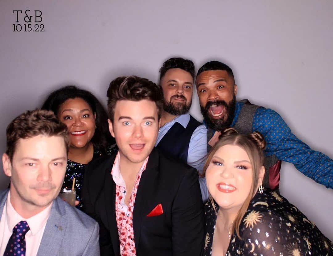 アシュリー・フィンクのインスタグラム：「Had the MOST magical time getting to celebrate the love of Tyler and Brian last night. Congratulations you two! @thenino84 @brianjosephgillespie 🍾🥂💍💍」