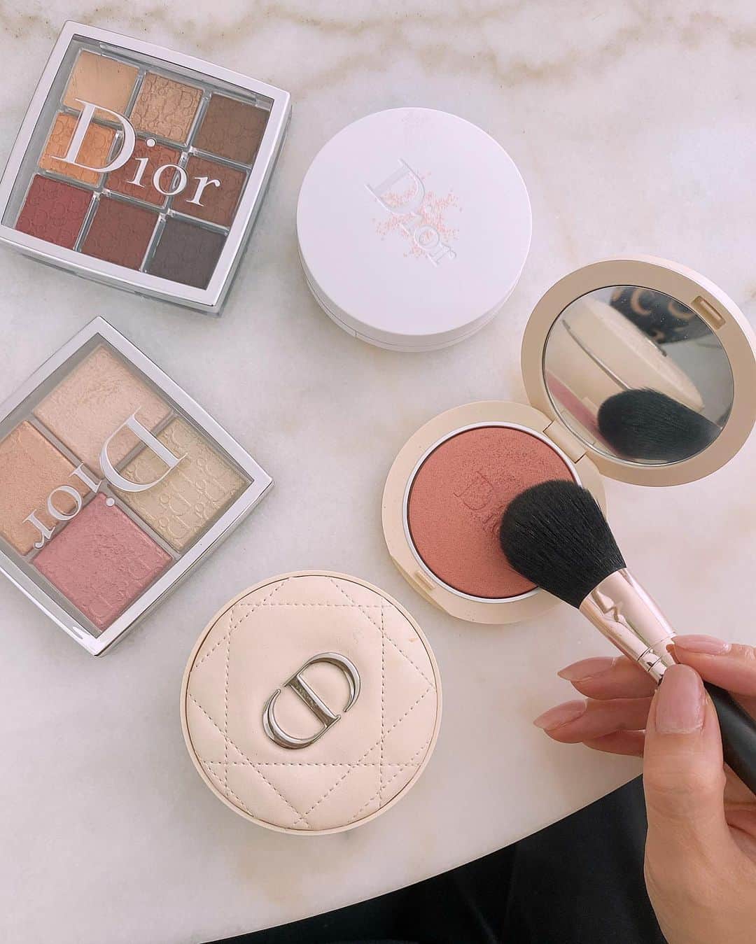 ririのインスタグラム：「#dior 率高め💄  @diorbeauty」