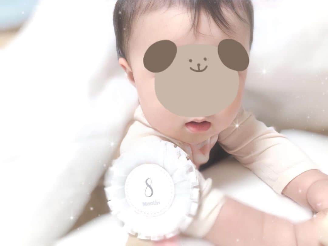 のえるのインスタグラム：「. 2022.09.21🎂 . 8month🧸🍼🤍 . . . #マンスリーフォト #hikoロゼット #8ヶ月ベビー #女の子ベビー #hikoロゼット認定講師 #かわいい い#かわいい女の子 #8month #月齢フォト #ロゼット #あかちゃんのいる生活 #赤ちゃんのいる暮らし #おんなのこママ #kawaii #baby #babygirl」