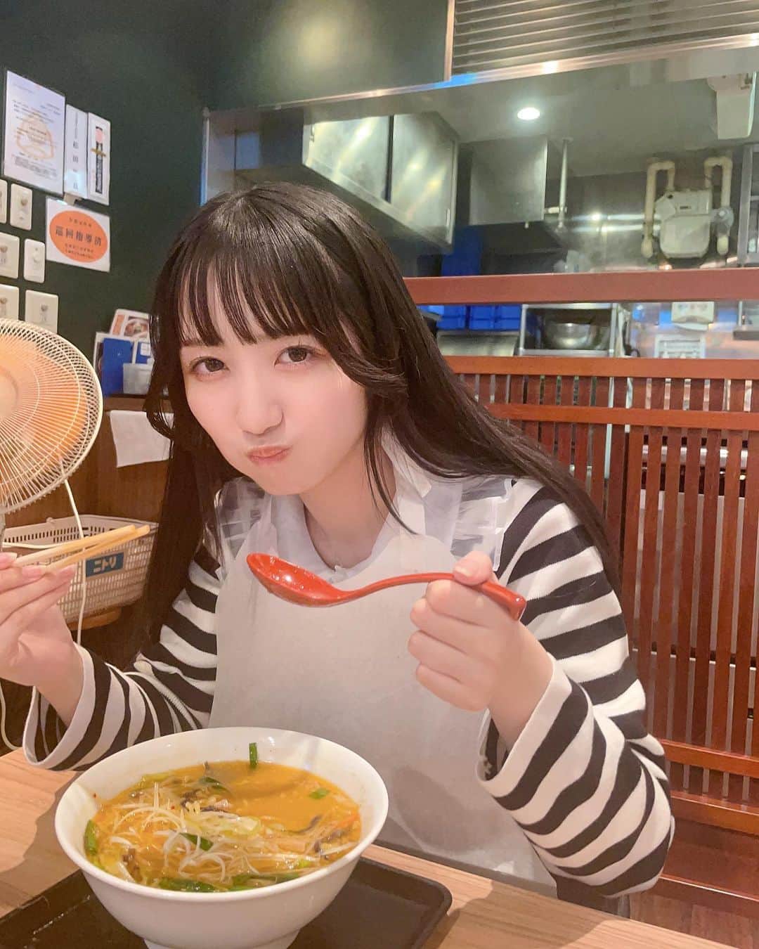 のインスタグラム：「. ラーメンたべた！うまいでした🍜」