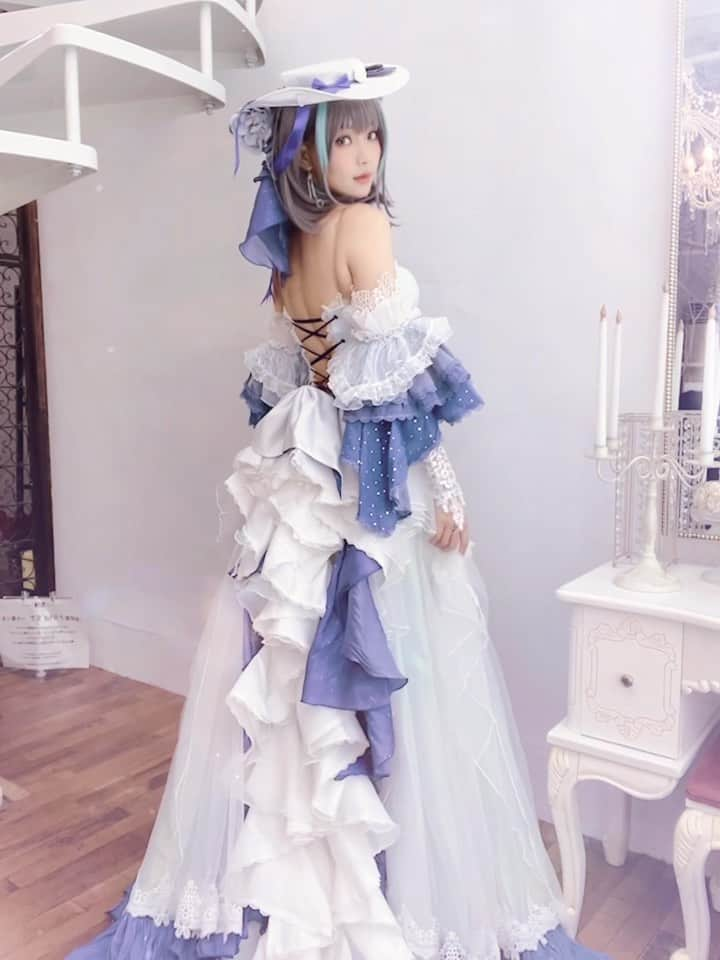 Elyのインスタグラム：「Cheshire dress 💙 チェシャーちゃんのドレス💙 柴郡禮服～後裙襬美美絕絕子💙」