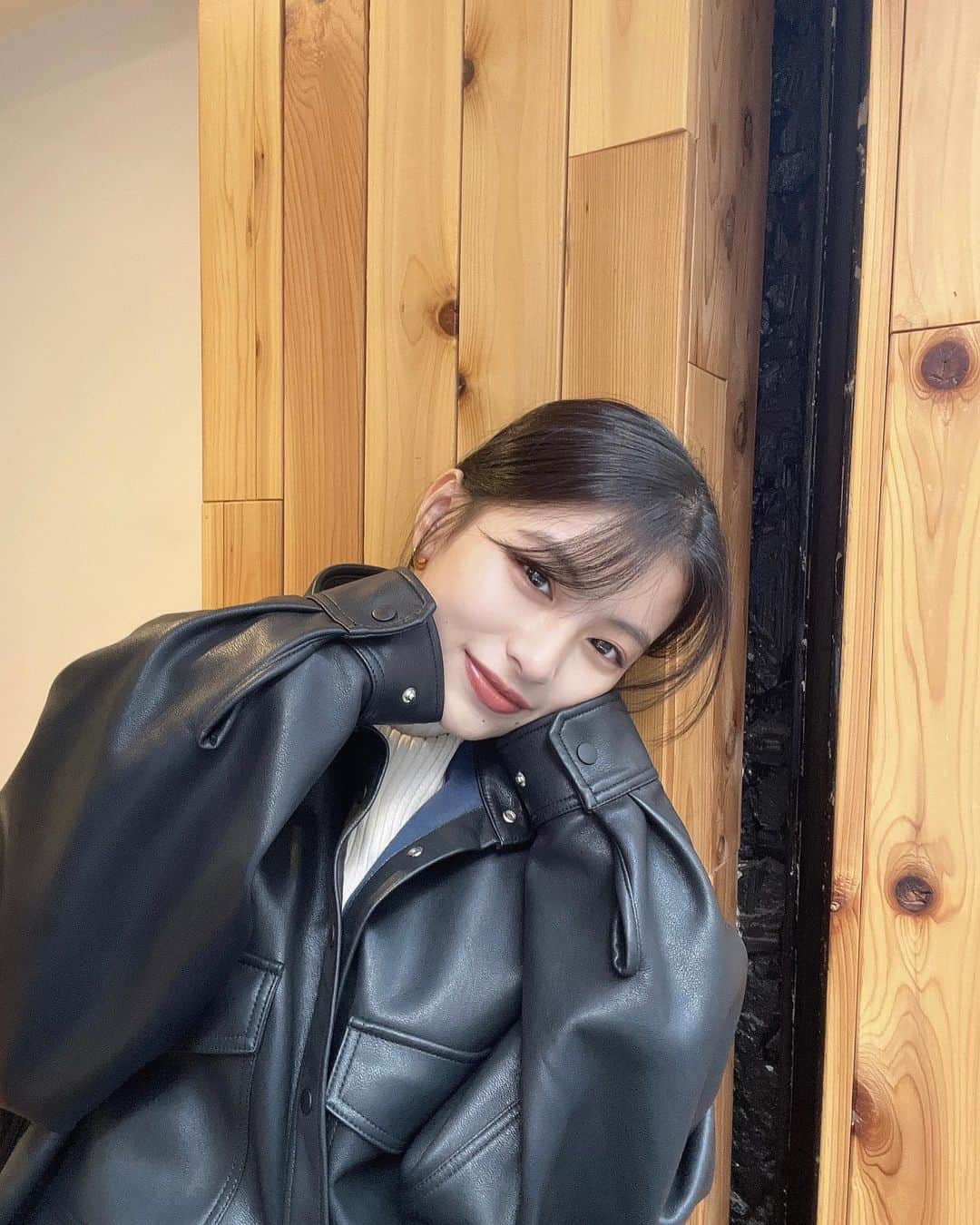 のインスタグラム：「☻☻」