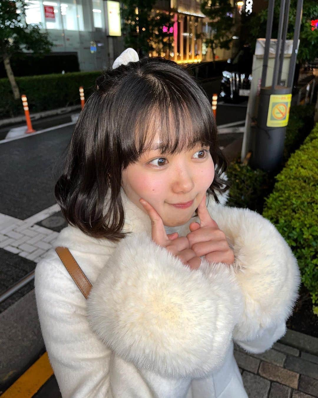 杉山まひろのインスタグラム：「冬めっちゃすき！！⛄️  #有楽町」