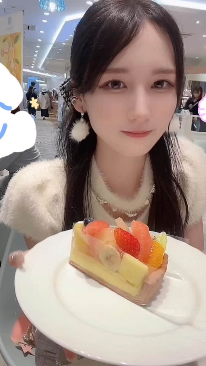 てーらのインスタグラム：「居座り続ける犬  #大学生  #followｍe #japanesegirl #女子大生 #カメラマン募集 #カメラマンさんと繋がりたい #被写体になります #被写体モデル #被写体希望 #ポートレート #ポートレート撮影 #ポートレートモデル #jd  #ちゅーむ ‬  #カメラマン募集 #カメラマンさんと繋がりたい  #被写体になります #被写体モデル #被写体希望 #ポートレート #ポートレート撮影 #ポートレートモデル #cosplay #コスプレイヤー #コスプレ #コスプレイヤーさんと繋がりたい」