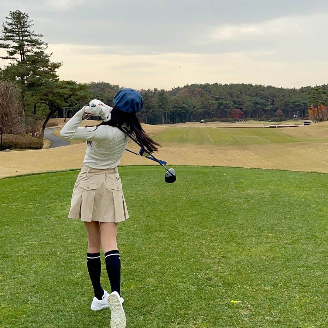 キム・イェウォンさんのインスタグラム写真 - (キム・イェウォンInstagram)「⛳️」11月11日 17時17分 - yeeee_kk