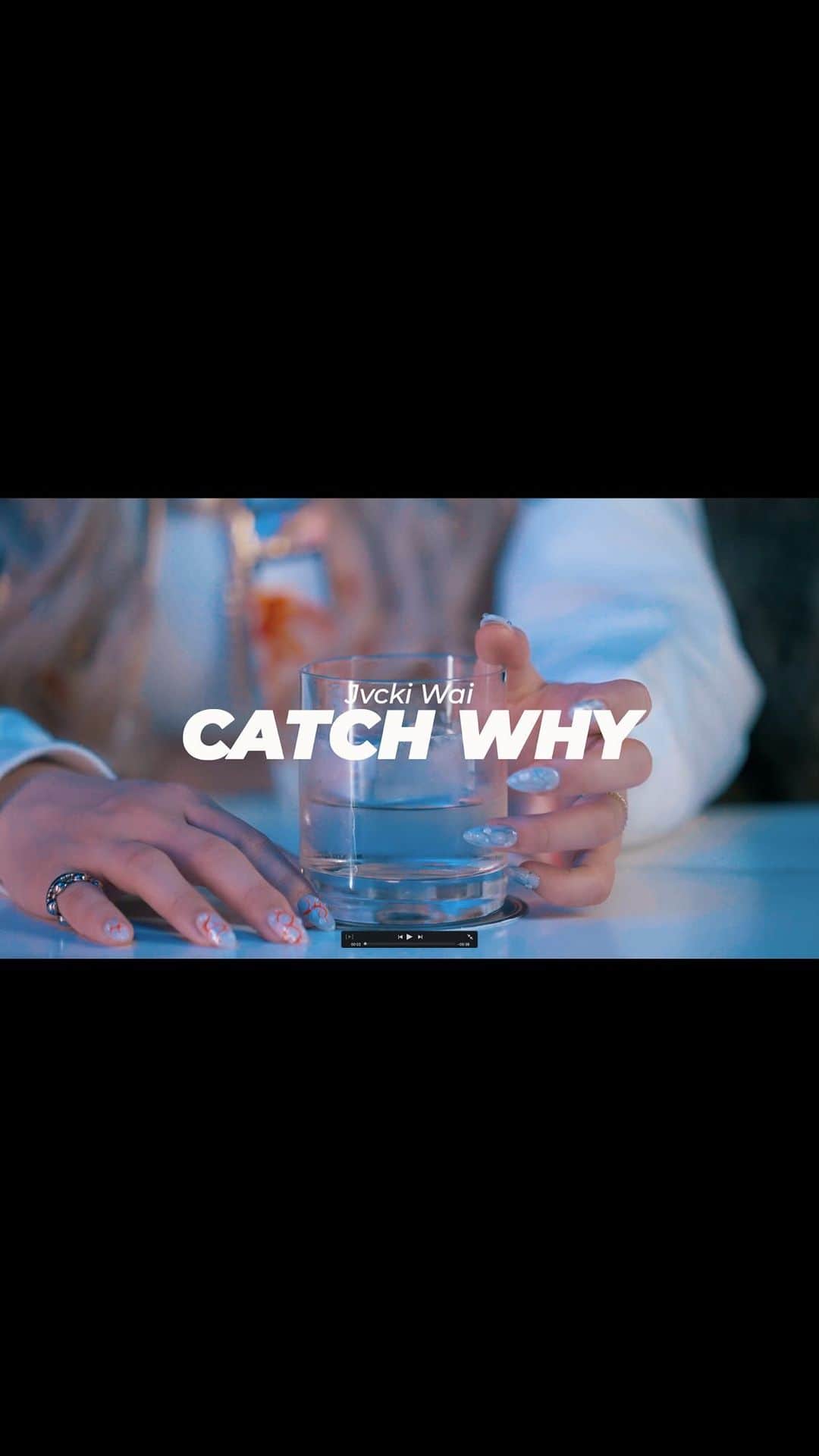 Jvcki Waiのインスタグラム：「<Catch Why>는 내가 기획한 인터뷰야. 'Go Back' 가사와 비하인드 스토리에 대해서 얘기했어. @aomgofficial YouTube 채널에서 확인🥃」