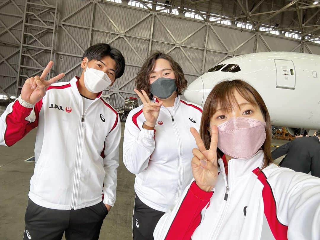 山本凌雅のインスタグラム：「最近の事を載せてく 羽田でのイベントに参加 今回は3人で✈️」
