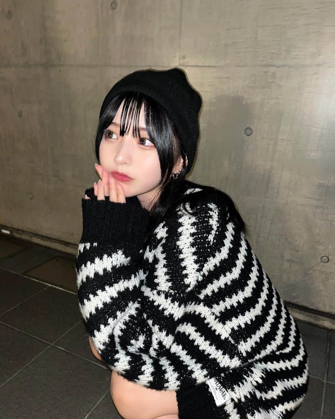 sarimaru(国木田さりまる)のインスタグラム：「ニットの季節嬉しい〜🫶🏻 可愛いニット沢山集めたい🧶」