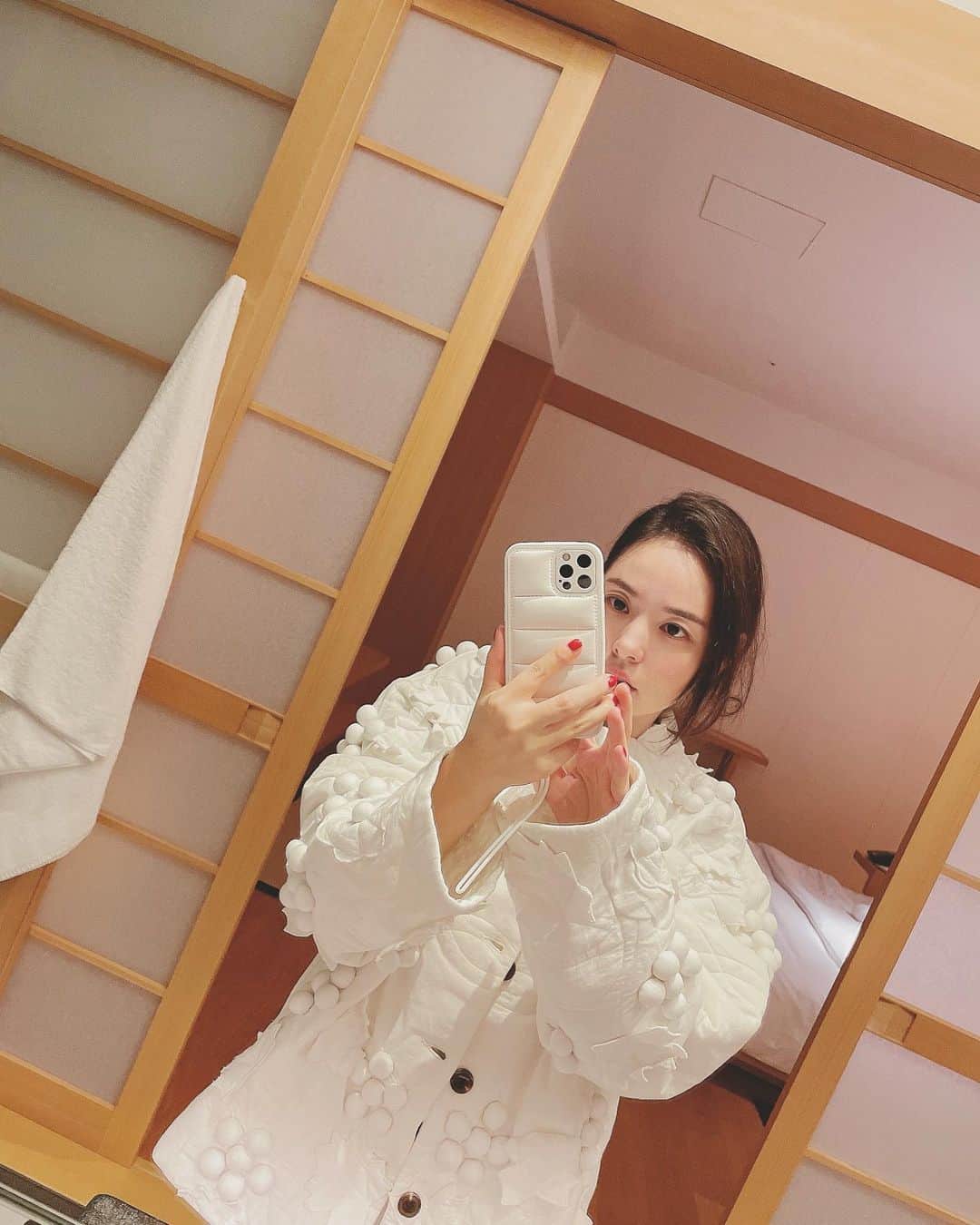 ミン・ヒョリンのインスタグラム：「이것도 좋구🥰」