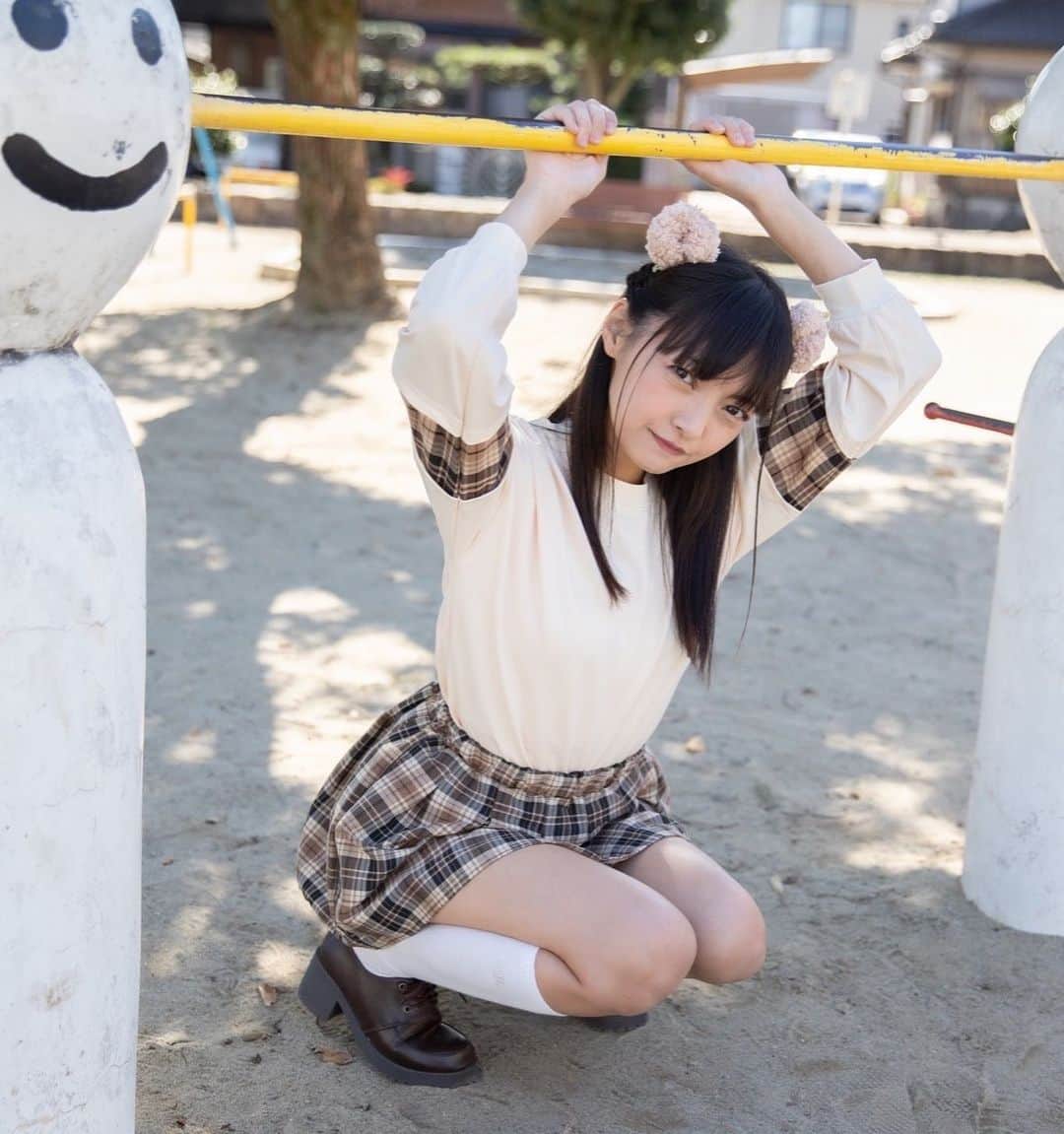 松山あおいのインスタグラム：「じっ」