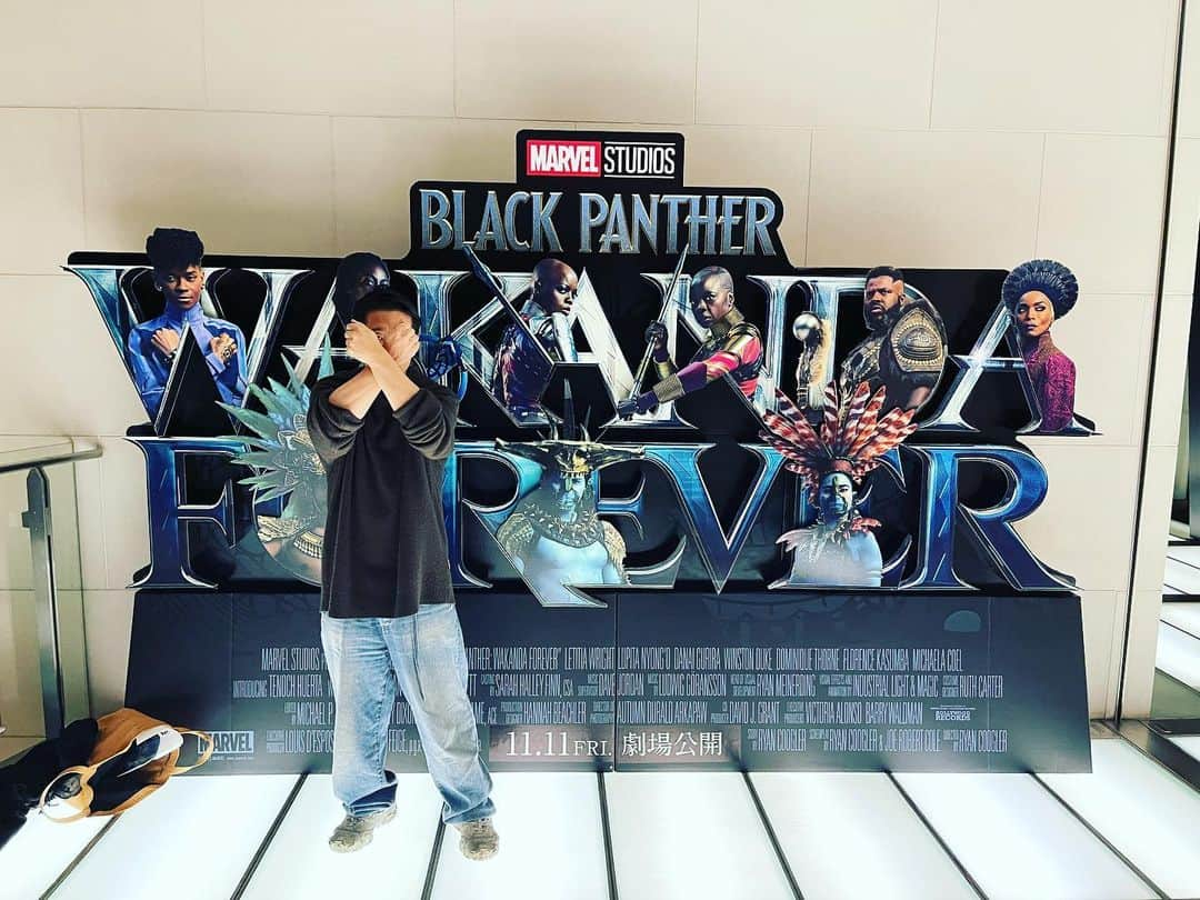 Taku Takahashiさんのインスタグラム写真 - (Taku TakahashiInstagram)「marvel好きな人にネタバレしたくないんであまり何も書きません。 ただ自分の涙の塩分濃度を知れるくらいポロポロ。 一作目を観てない人も連れてって大丈夫です。 一緒に感動できると思います。 #ブラックパンサー  #PR」11月11日 22時39分 - takudj