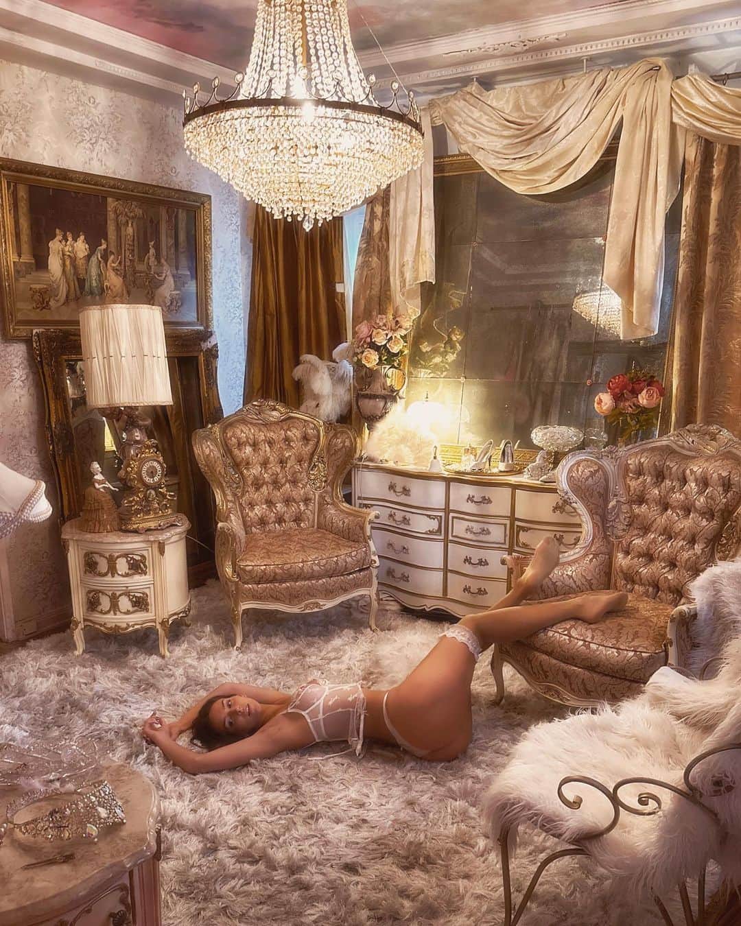 レイチェル・クックのインスタグラム：「11/11 we are in heaven 😇 More OF this angel…」