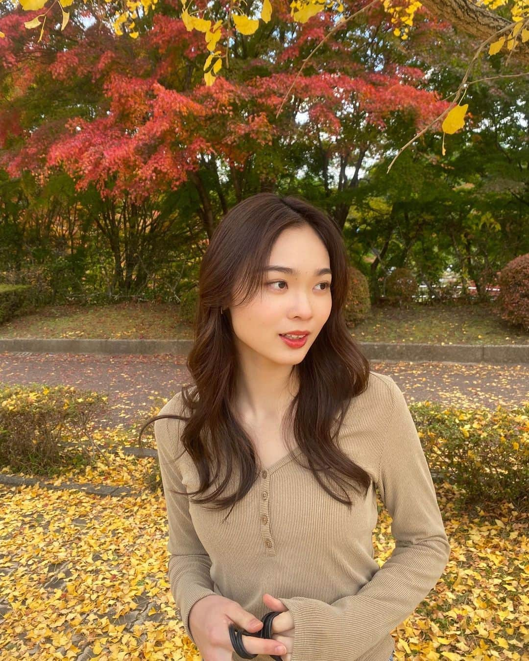 原花奈妃さんのインスタグラム写真 - (原花奈妃Instagram)「2022年の秋も満喫した🍁 四季をめいっぱい楽しんで生きていきたい🐾 _ _  #fashion #秋 #デニムコーデ #moussy #uniqlo #休日の過ごし方 #vlogger #vloglife  #daily #dailylife #思い出 #秋コーデ #autumnvibes  #autumn #lifestyle #likesforlike #コーデ #autumn」11月12日 18時52分 - hanaki__h