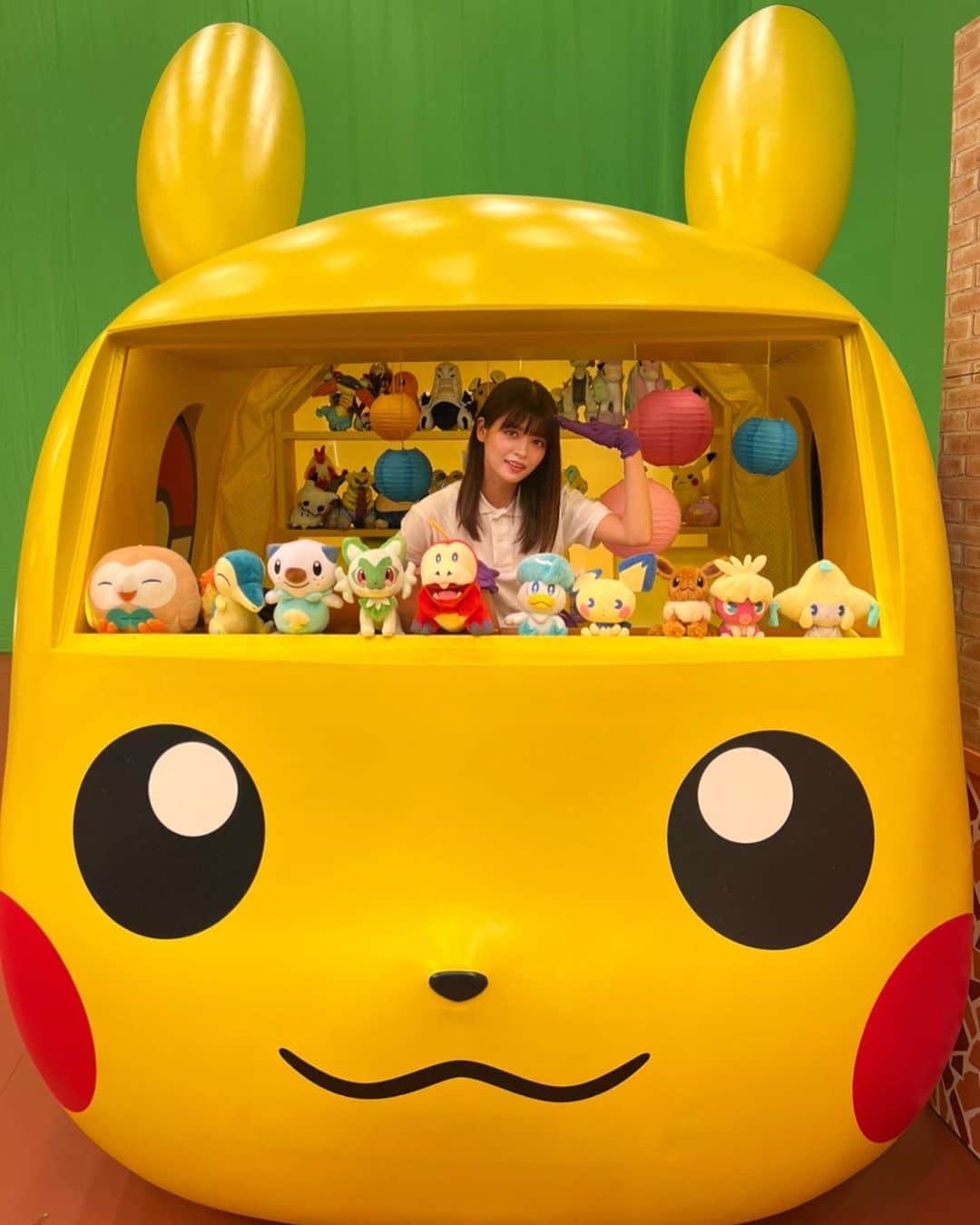 景井ひなのインスタグラム：「_ 【 お知らせ 】 ポケっす〜🫡🤍 明日、朝8:00〜テレビ東京 「ポケモンとどこいく！？」に 出演させて頂きます☺︎ 早起きして是非見てください☺︎✌︎」