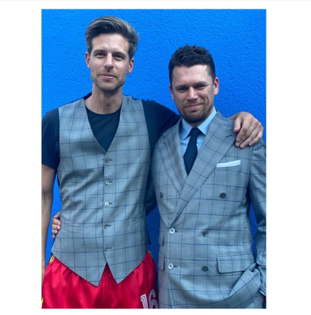 チャーリーアレンのインスタグラム：「One of our dear regulars Steve McCann in his bespoke wedding suit with one of his many friends Dan Turner in his matching bespoke waistcoat. @charlieallen_bespoke  @dadidas_dan  @elledanielyoga  . . . . .  . #charlieallen  #charlieallentailors  #bespoke #madeinengland  #savilerow  #savilerowbespoke  #islington  #fashion #mensfashion  #mensstyle  #style  #london」