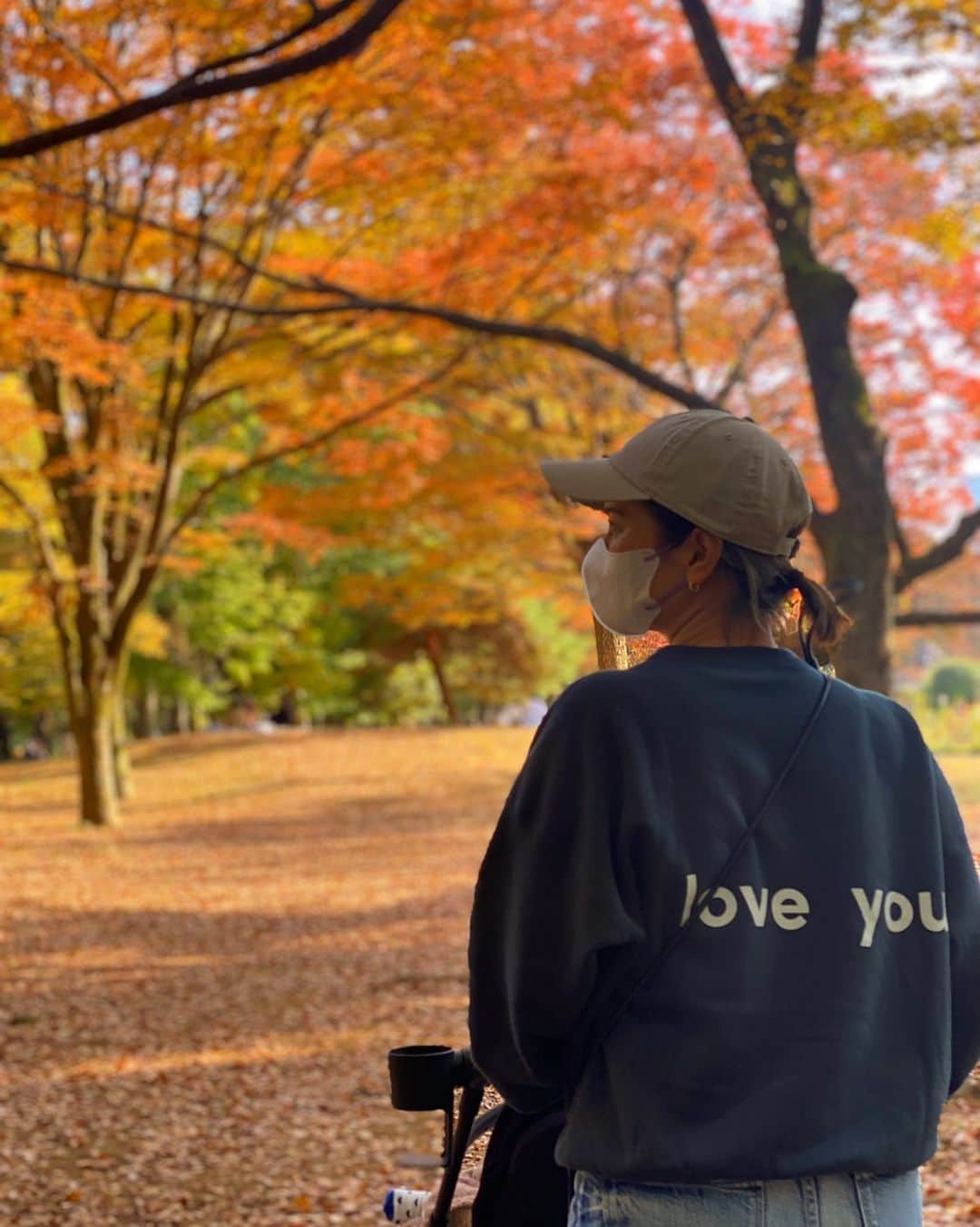 宮里藍のインスタグラム：「#iloveyou #🍁」