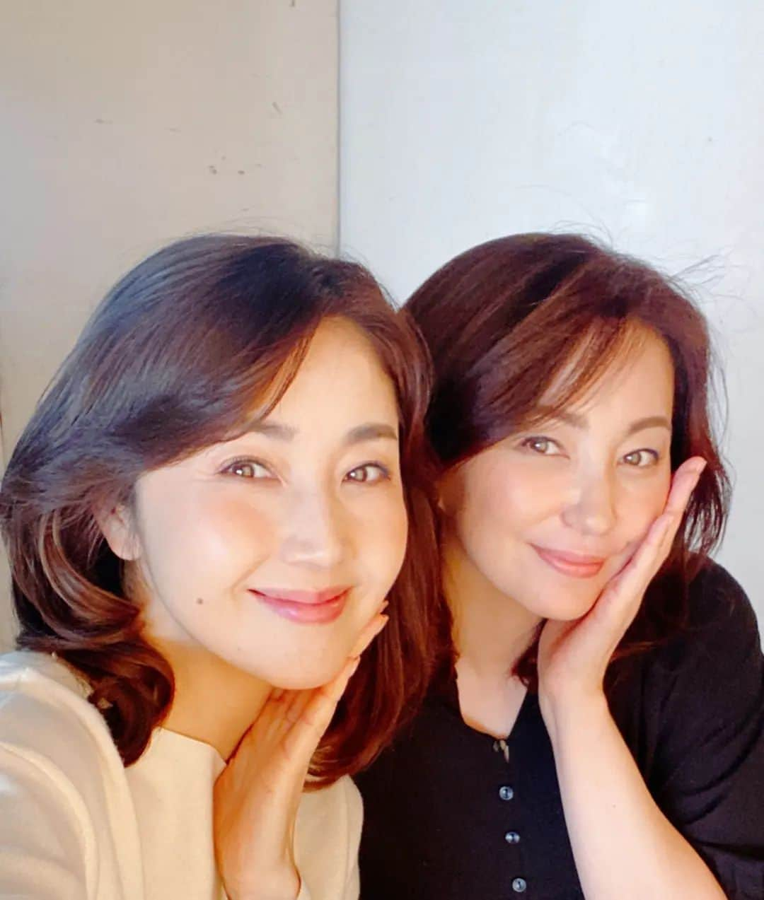 真山景子のインスタグラム：「今日はWケイコでご一緒させていただきました♡　 芦田桂子さん、こんな可愛らしくて透明感のある先輩、いいでしょ♡ 楽しい１日でした🥰」